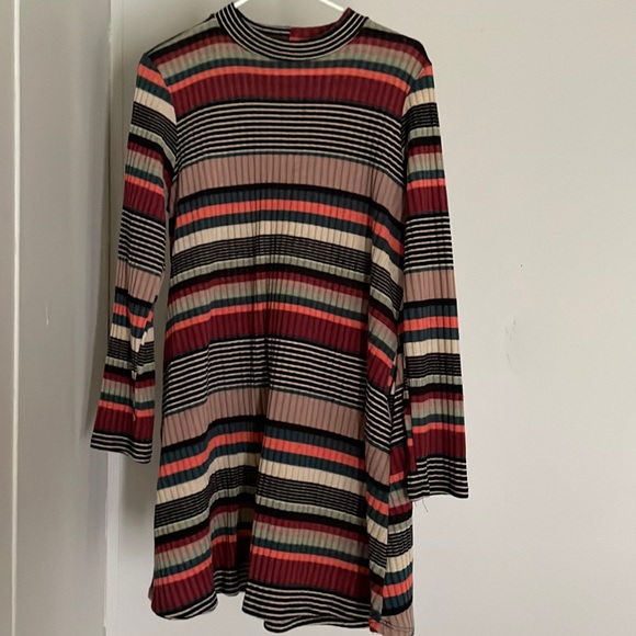 Top - Picture 1 of 5